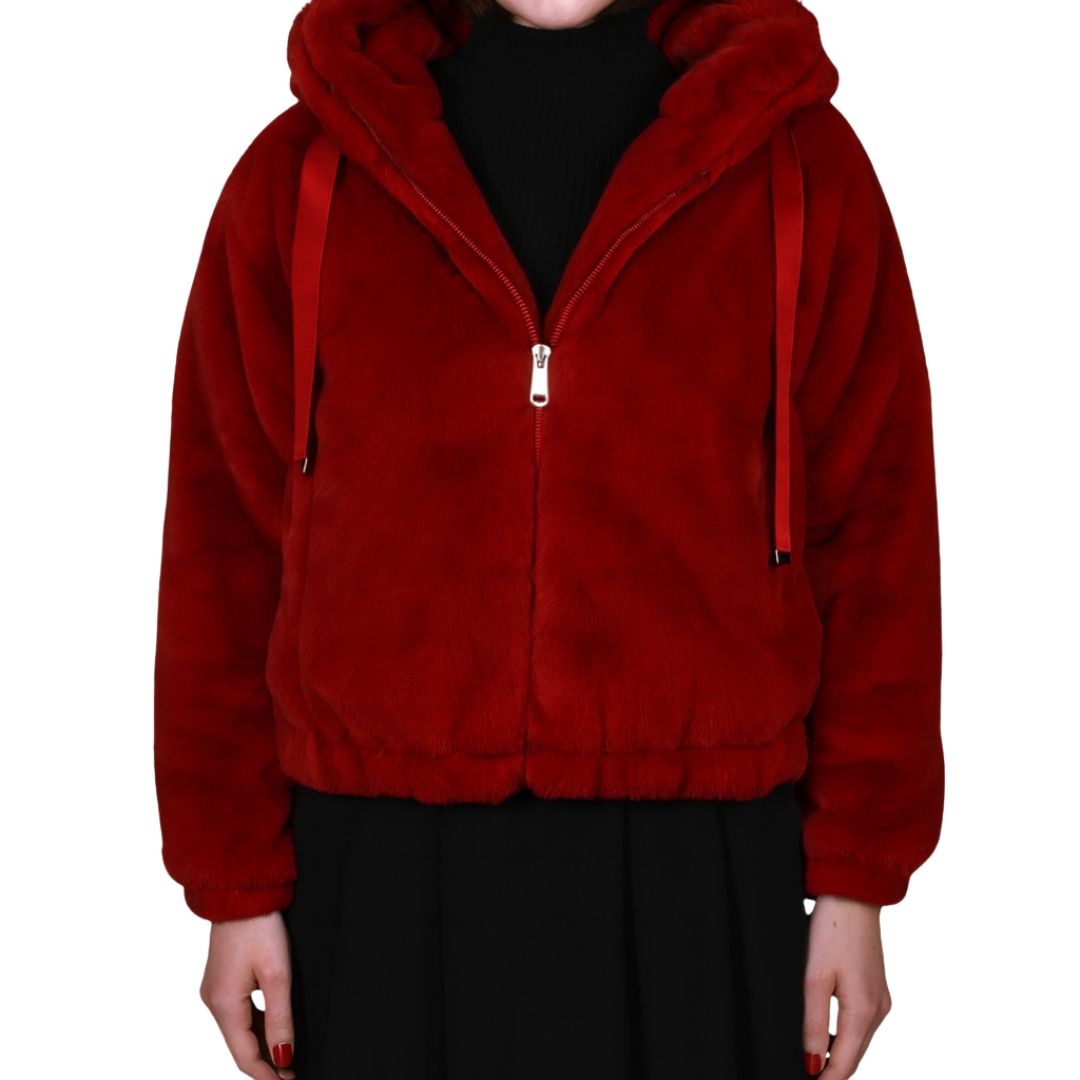 Giubbotto ecopelliccia con cappuccio