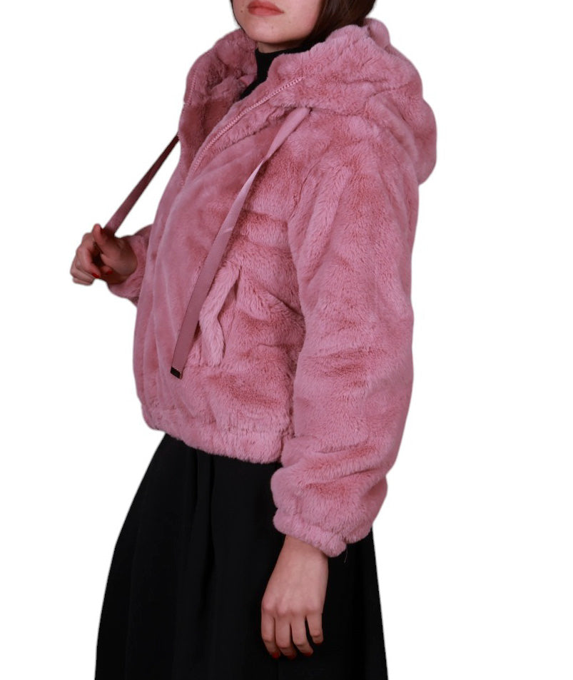 Giubbotto ecopelliccia con cappuccio