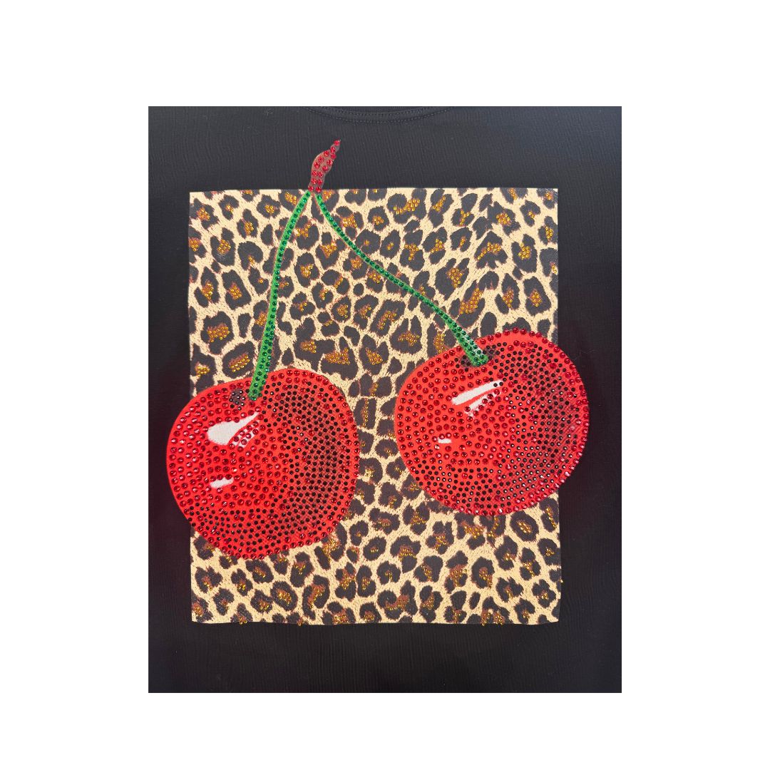 T-shirt ciliegia con strass