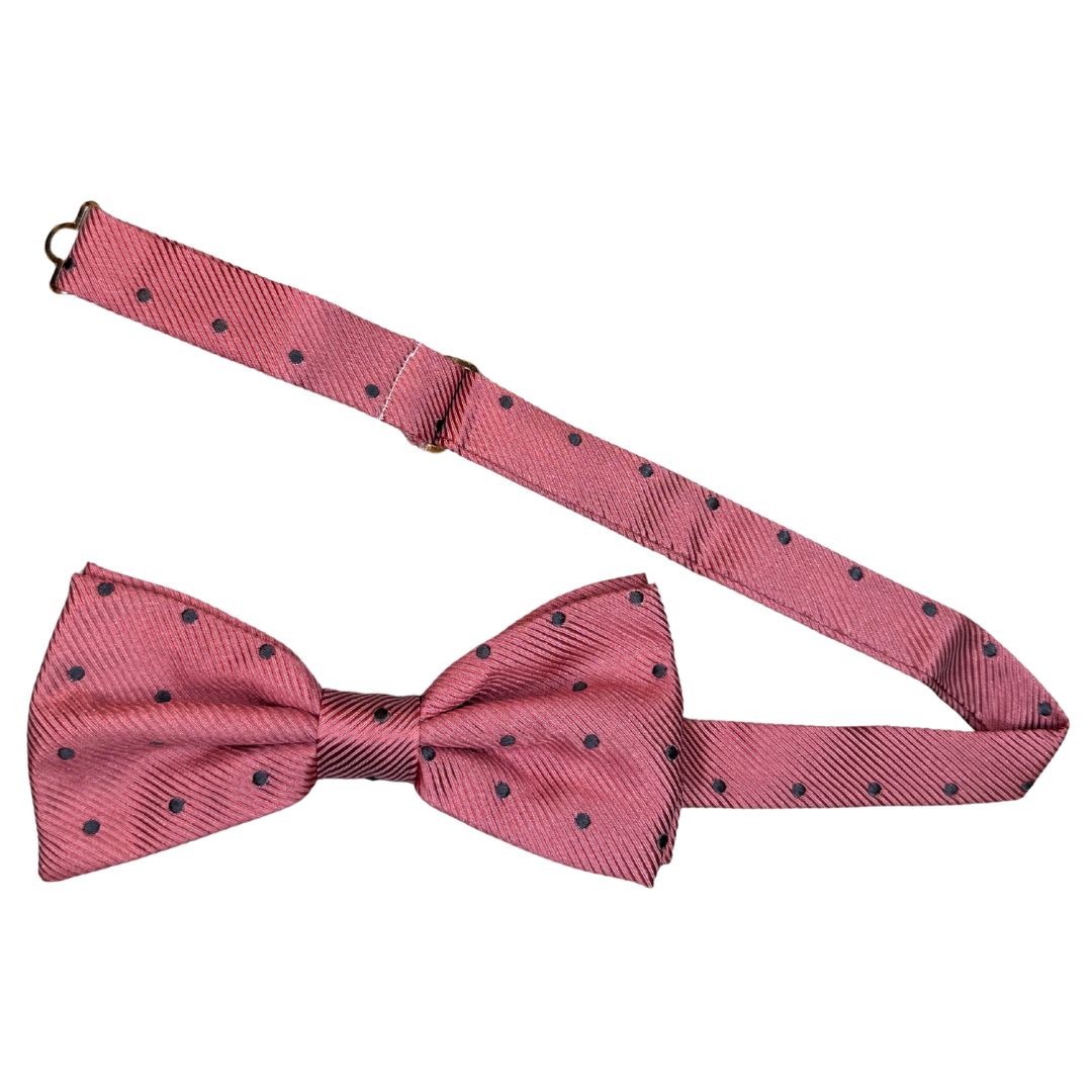 Papillon in seta faille pois annodato a mano con lavorazione sartoriale