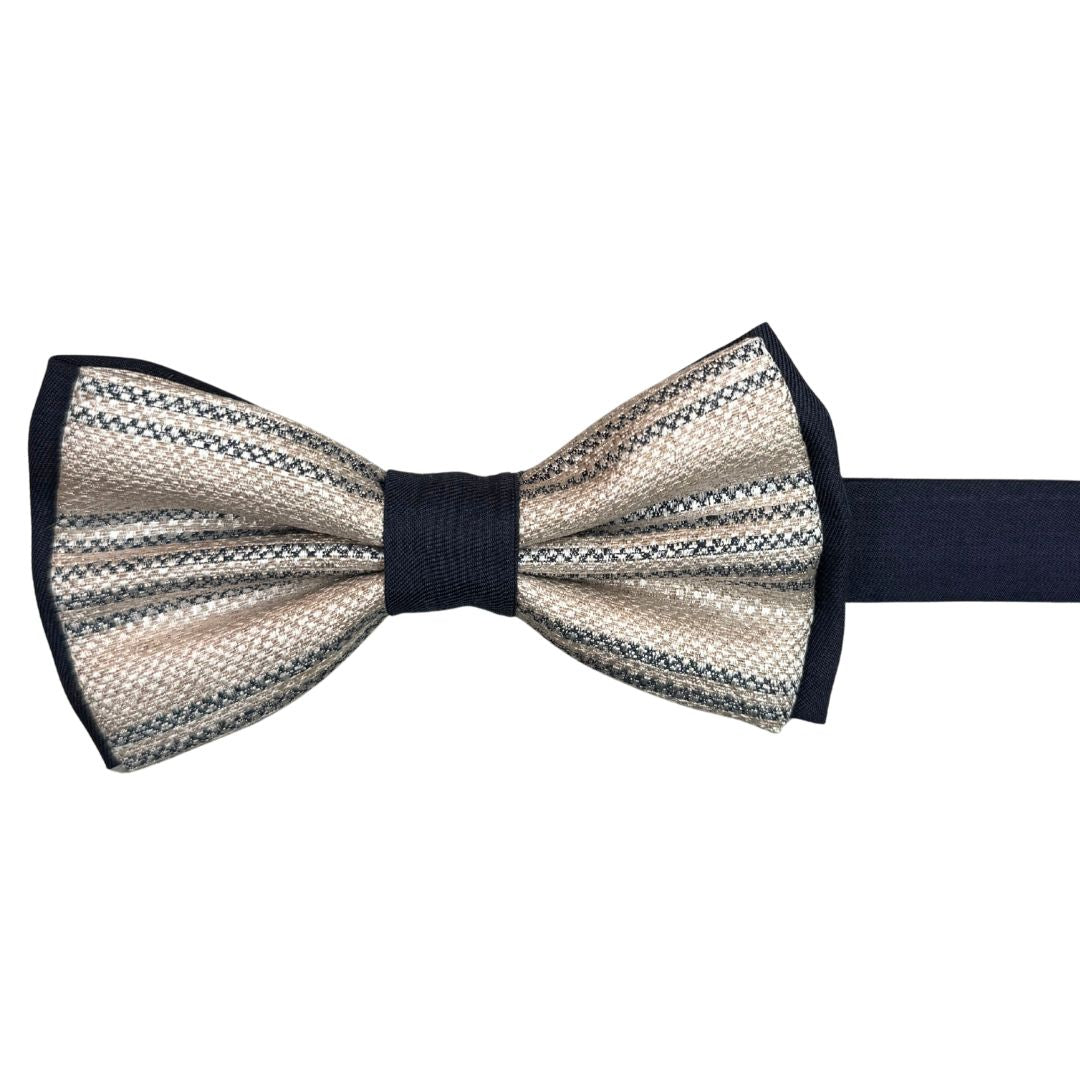 Papillon seta bicolore fantasia annodato a mano profilo in tono cura sartoriale