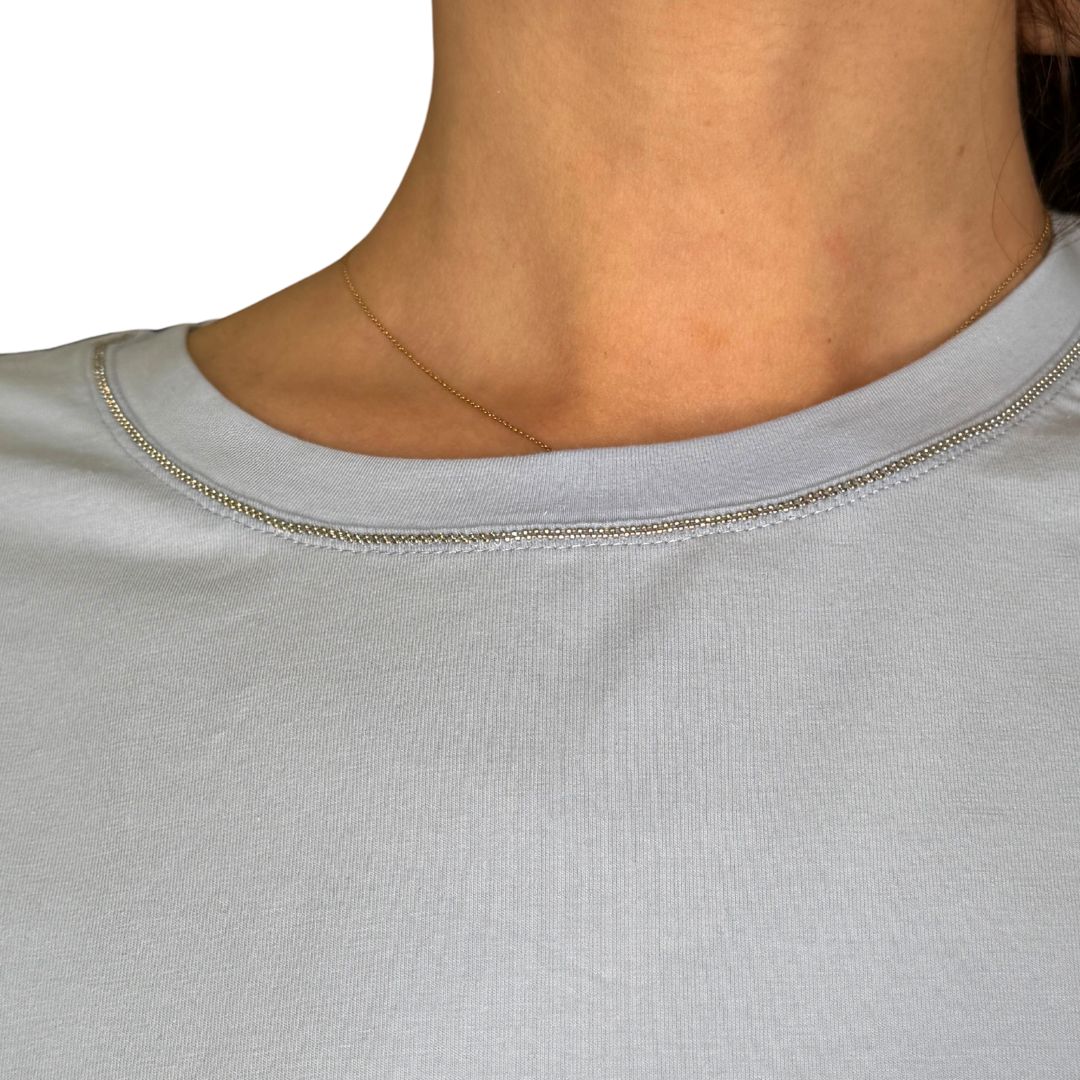 T-shirt donna con catena collo argento