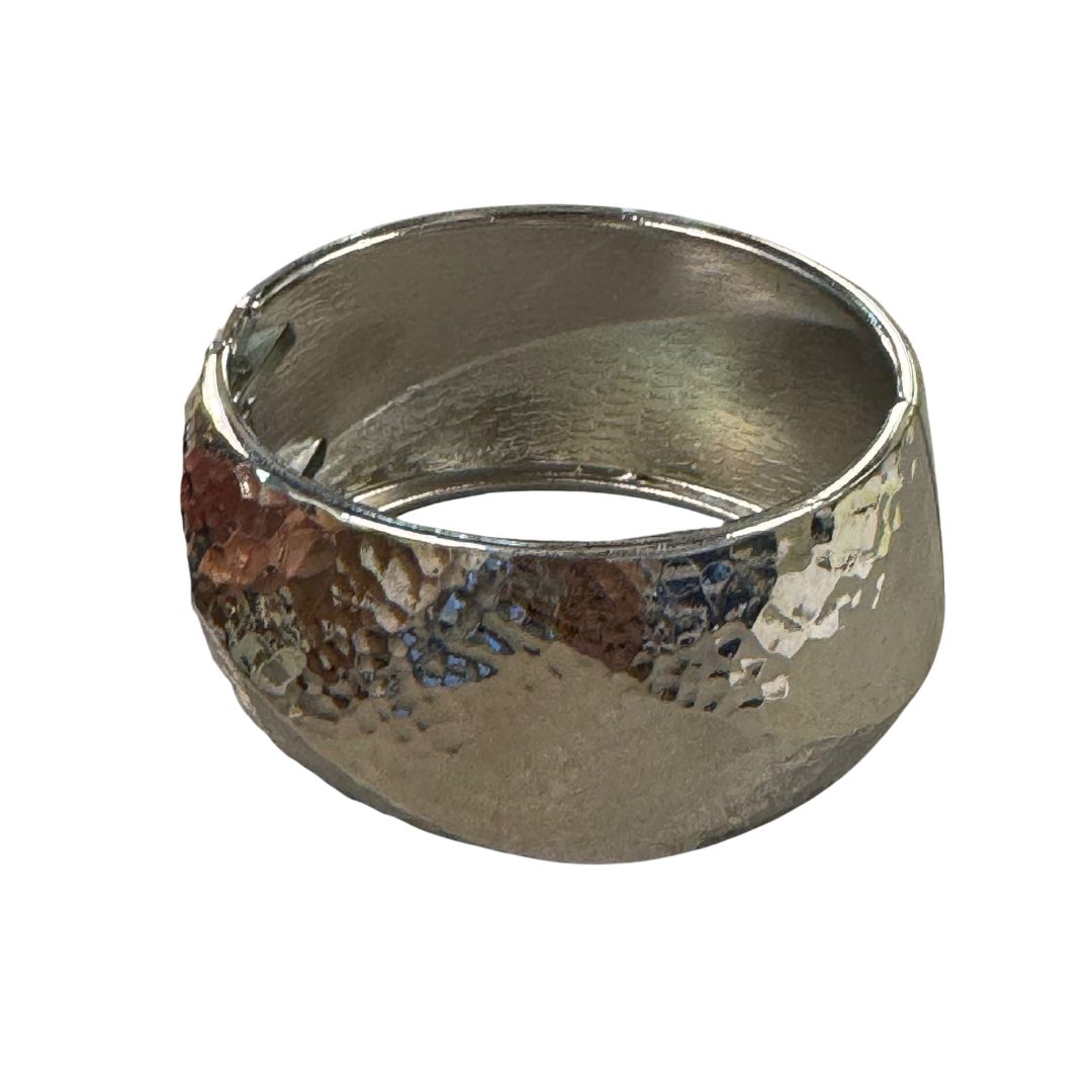 Bracciale rigido bombato martellato