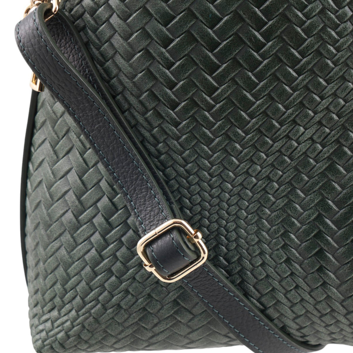 Borsa intrecciata a mano con tracolla