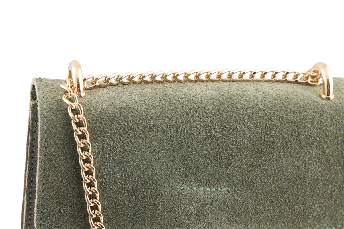 Borsa tracolla scamosciata con catena oro