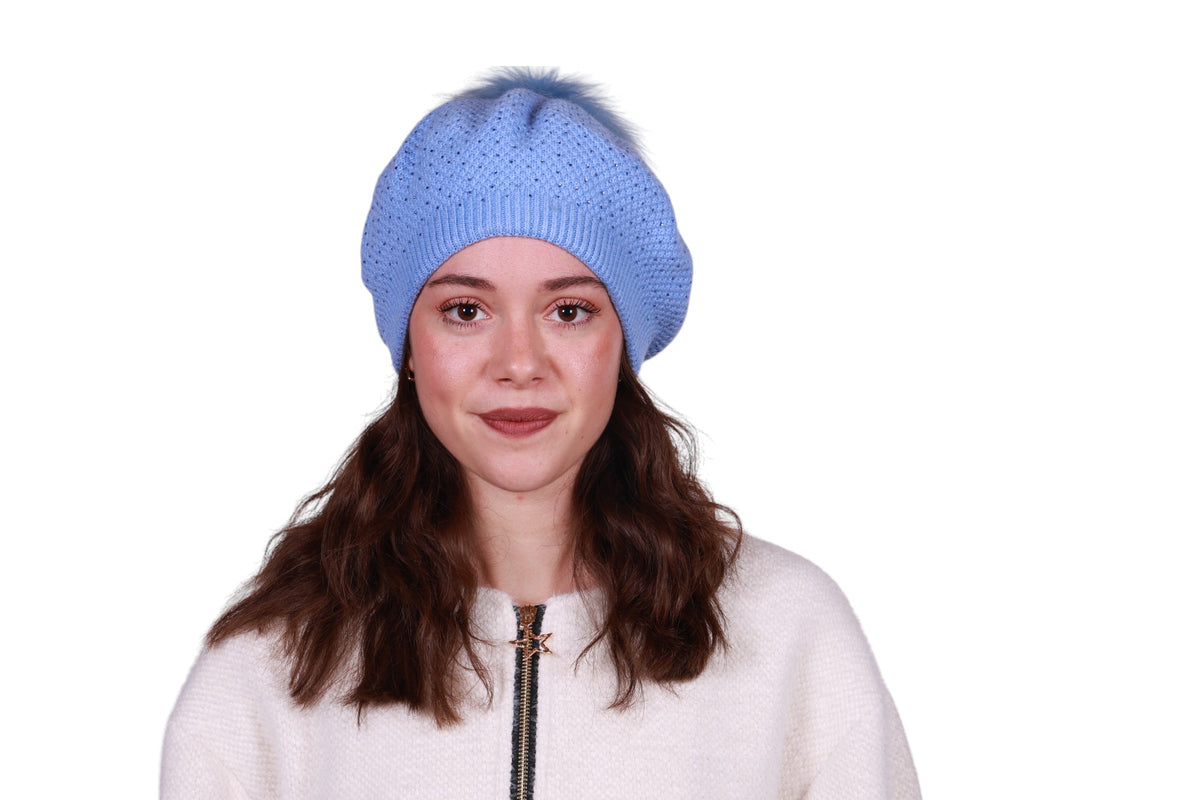 Cappello basco con pon pon e brillantini