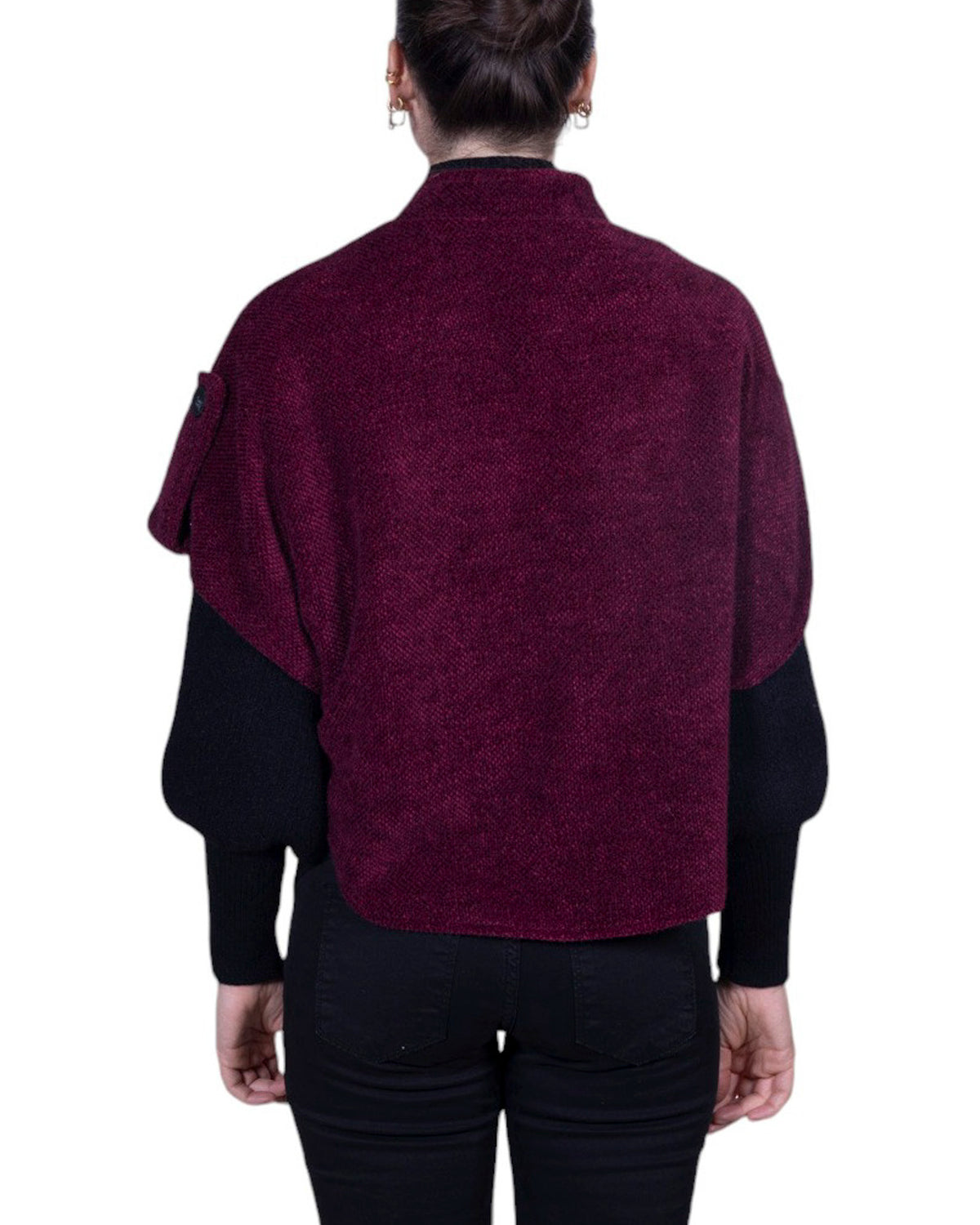 Cappa donna con chiusura a 3 bottoni e maniche 3/4 risvoltabili con alamaro