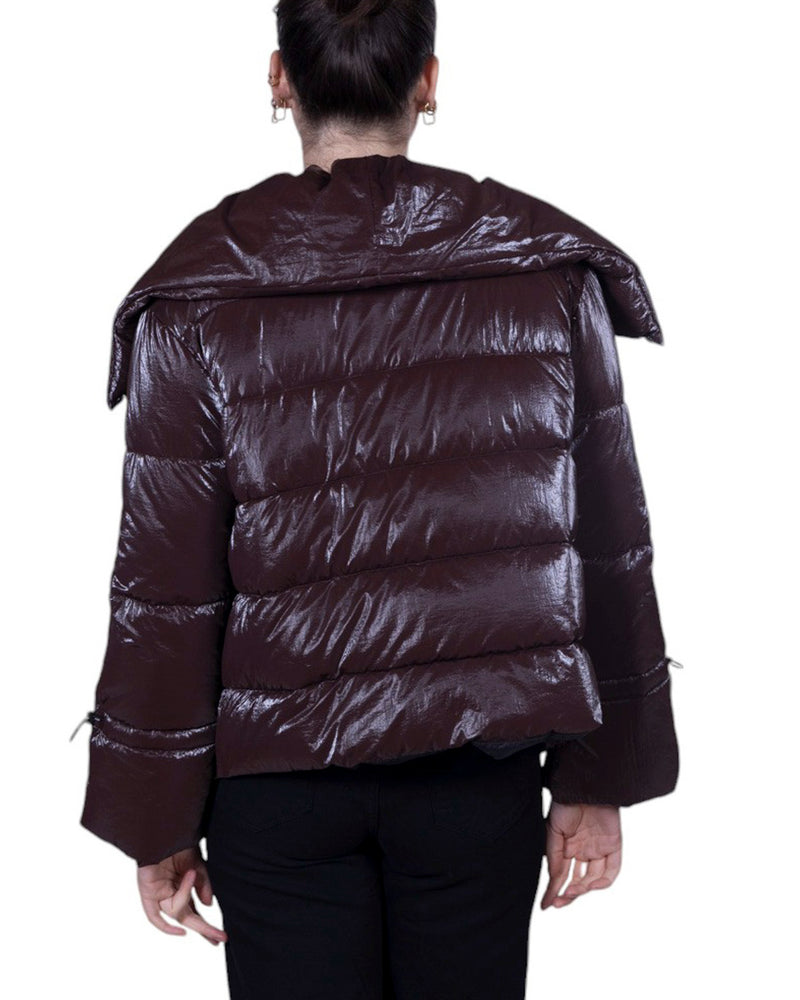 Giubbino bomber metallizzato effetto lucido con maxi collo e chiusura zip