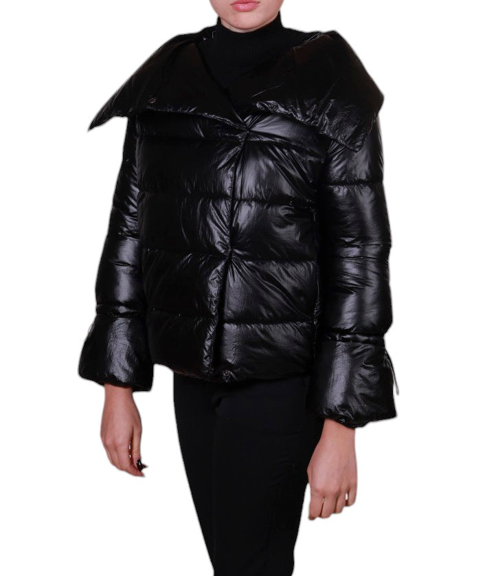 Giubbino bomber metallizzato effetto lucido con maxi collo e chiusura zip