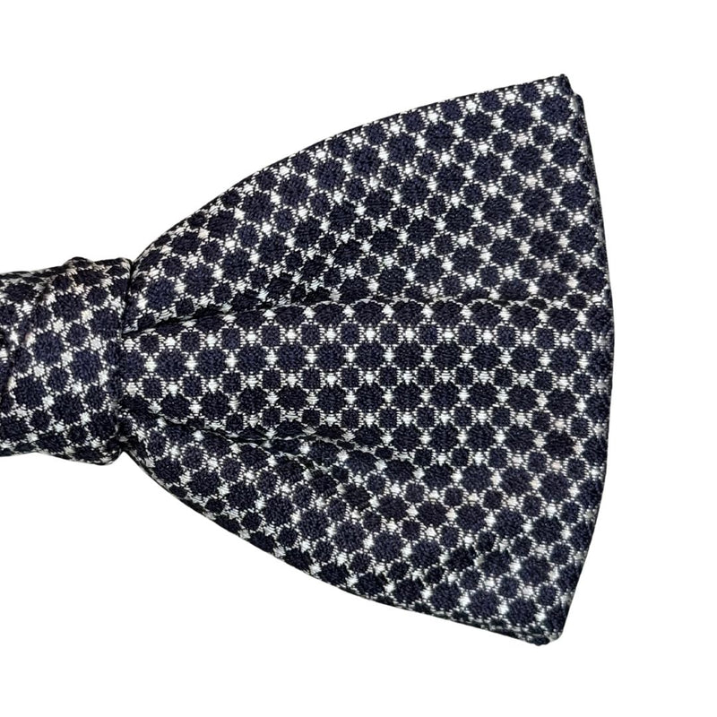 Papillon in seta jacquard disegni geometrici tessuto pregiato e nodo sartoriale