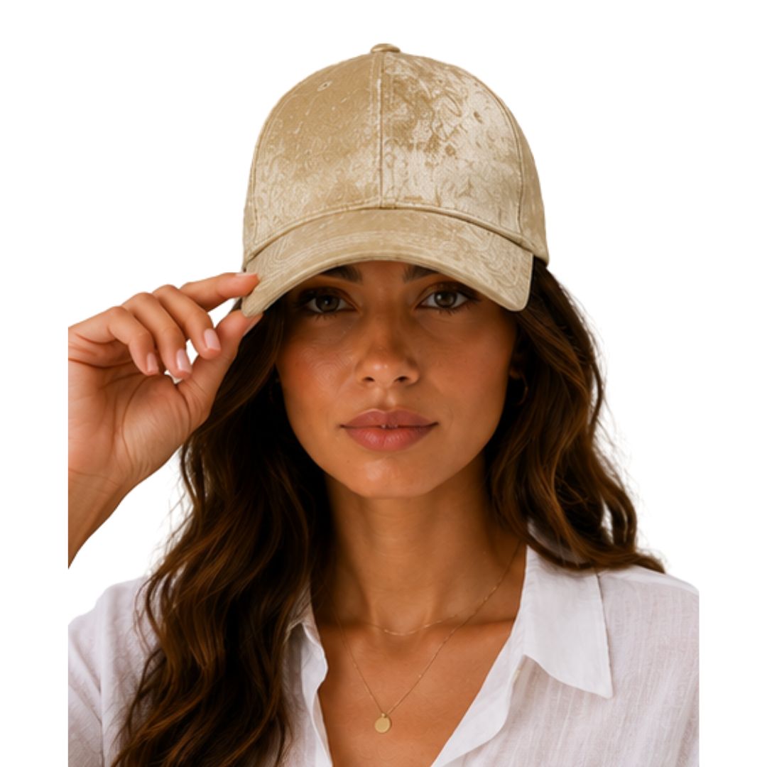 Cappello donna con visiera, in tessuto spalmato cangiante Made in Italy