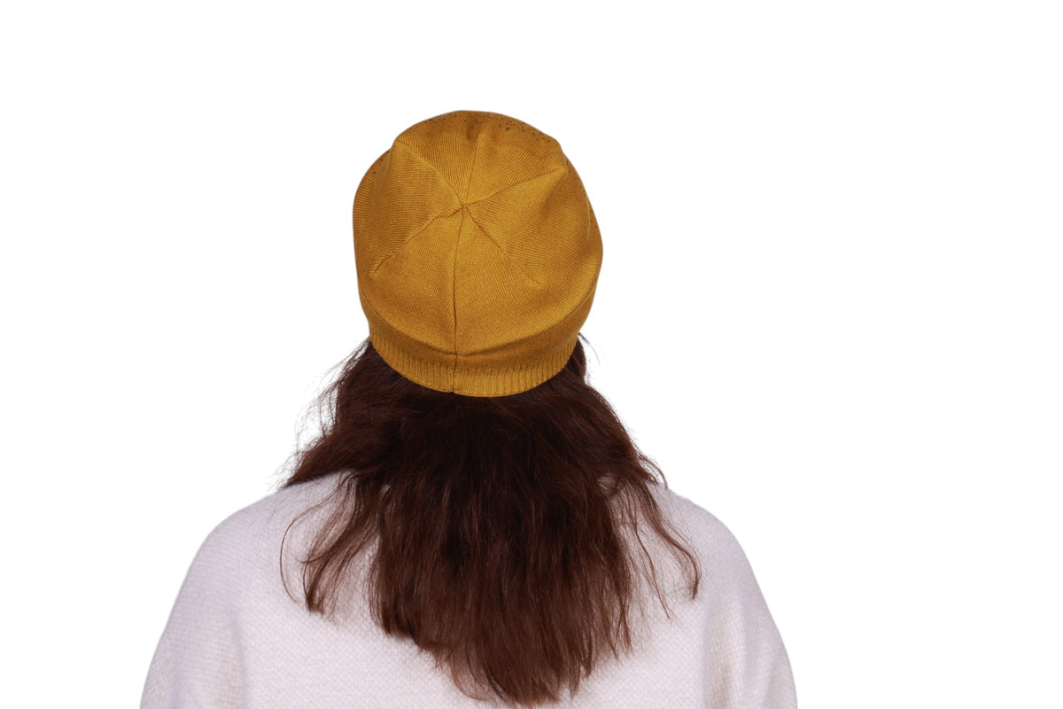 Berretto donna in misto lana con brillantini e cucitura posteriore Made in Italy